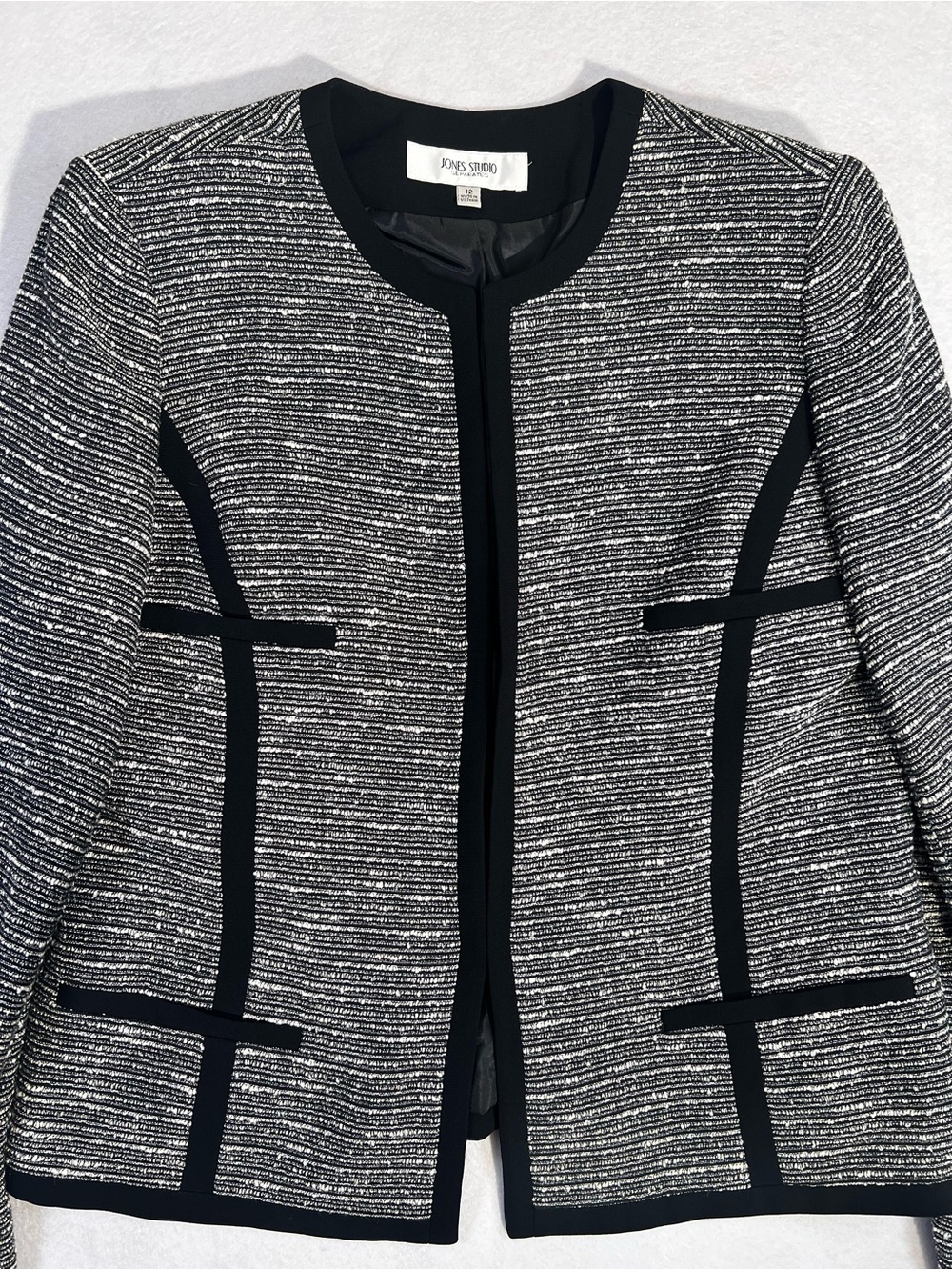 Jones Studio Size 12 Black & White Tweed Open-Front Blazer Tailored Luxury